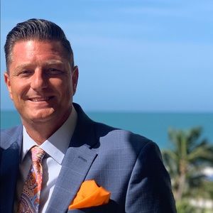 Meet your Posher, Chuck